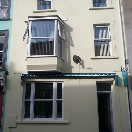 تينبي White Rose Guest House المظهر الخارجي الصورة