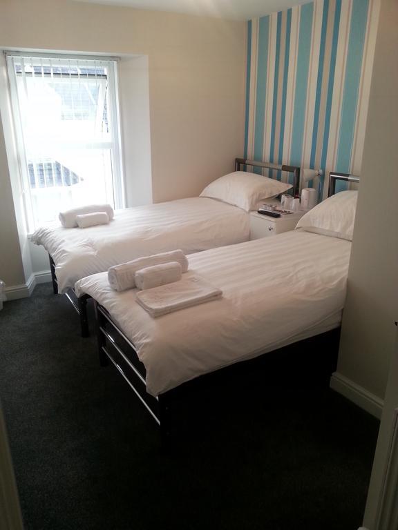 تينبي White Rose Guest House الغرفة الصورة