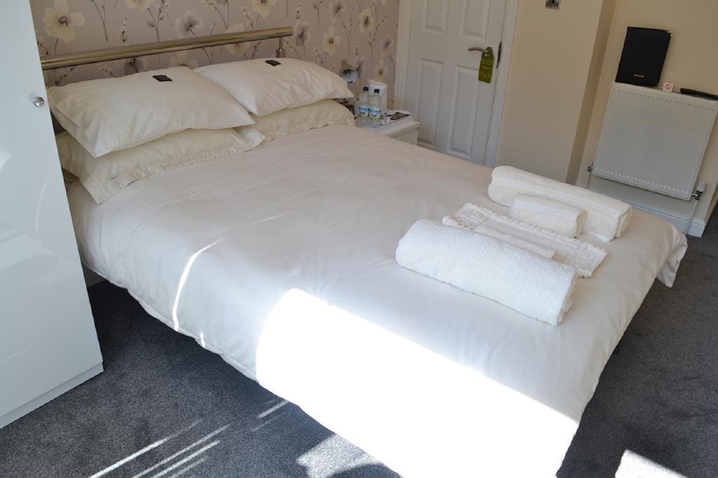تينبي White Rose Guest House الغرفة الصورة