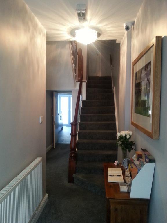 تينبي White Rose Guest House المظهر الخارجي الصورة